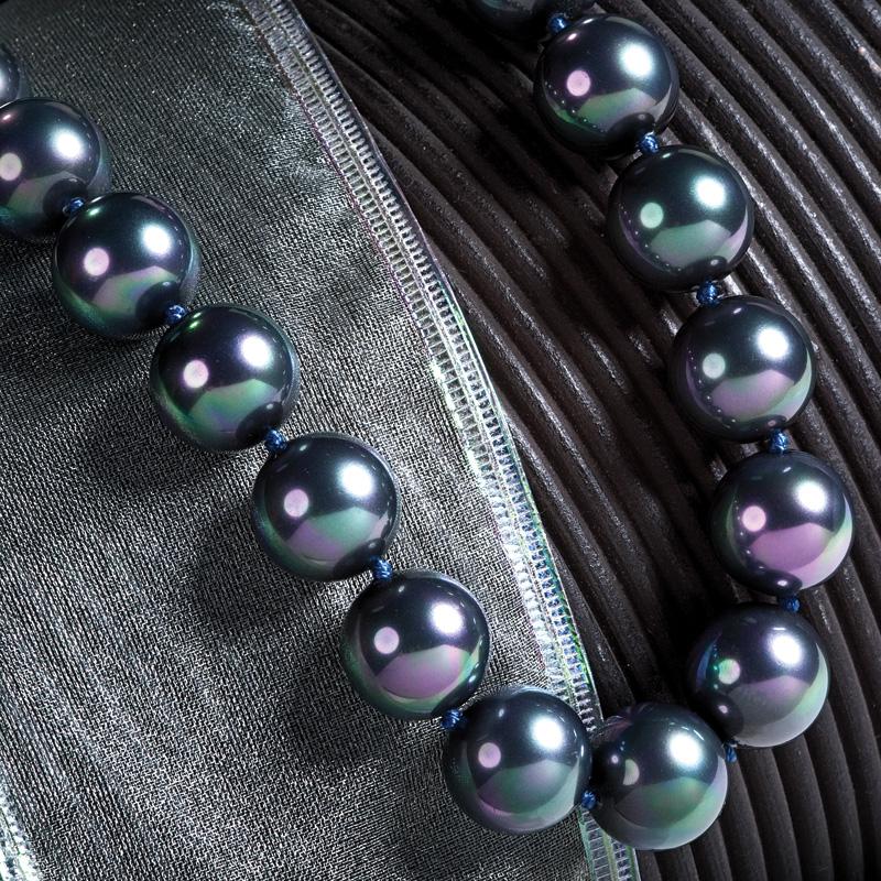 Tahiti Black Peacock Necklace